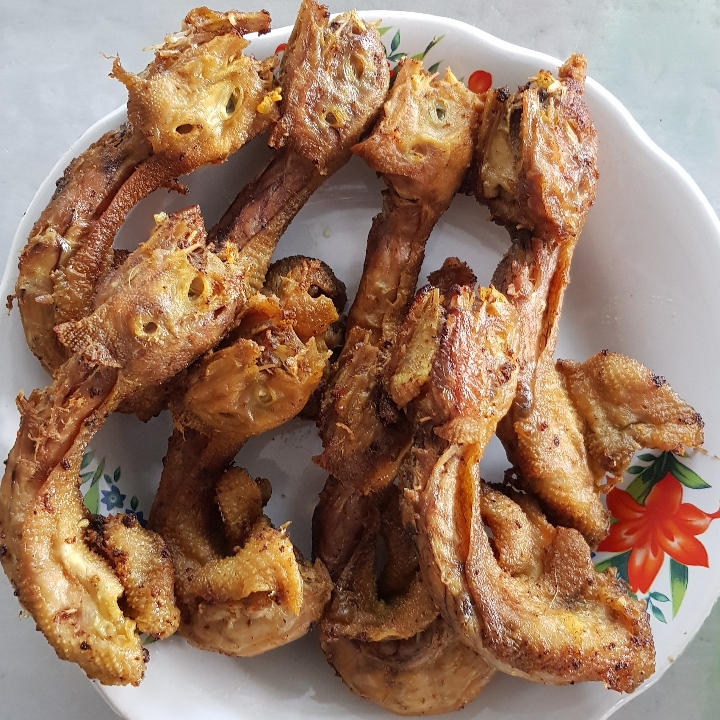 Kepala Ayam Goreng