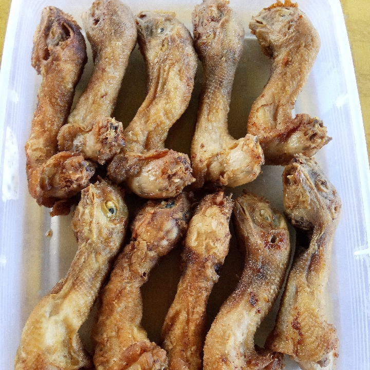 Kepala Ayam Goreng