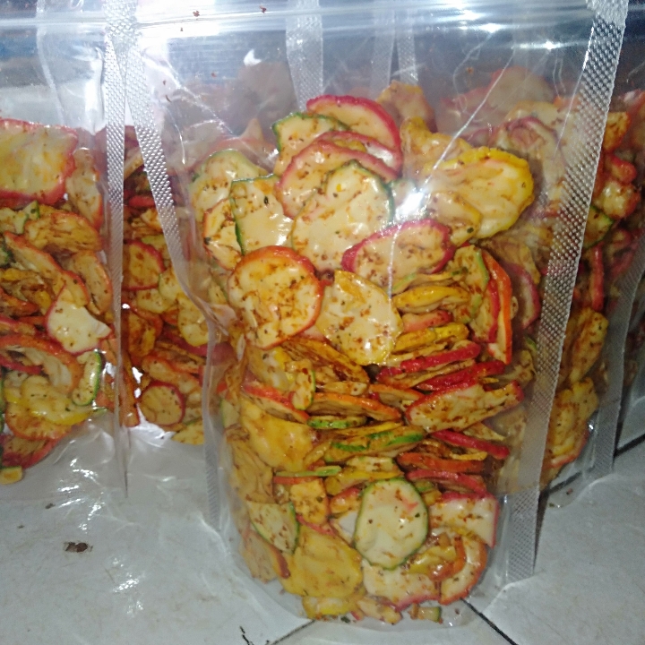 Kerupuk seblak pedas