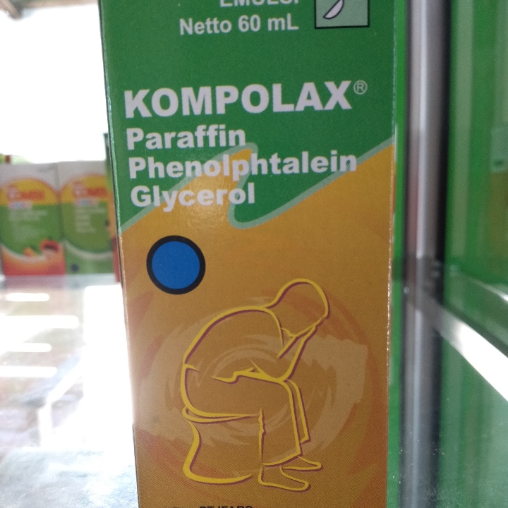 Kompolax syr