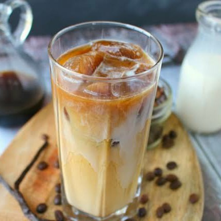 Kopi Susu Panas Atau Dingin