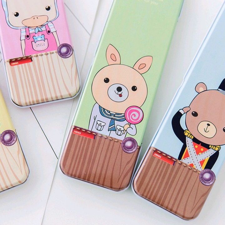 Kotak pensil motif kartun 3
