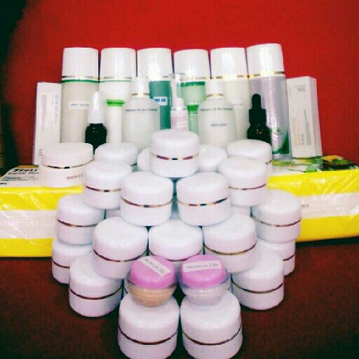 Krim Pemutih Resep Dokter