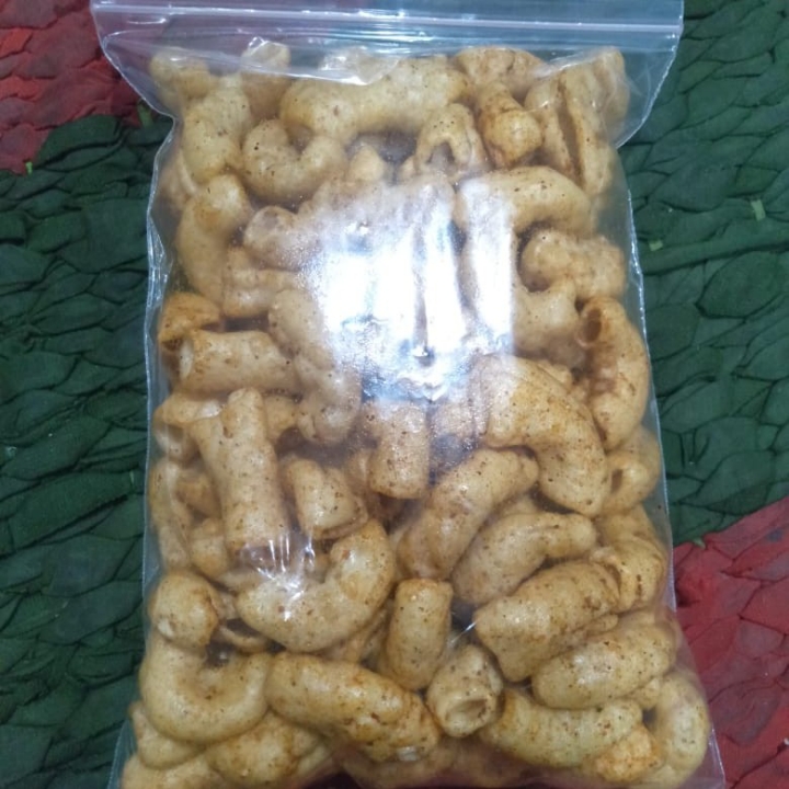 Krupuk Makroni Pedas Jeruk Purut Dan Manis 