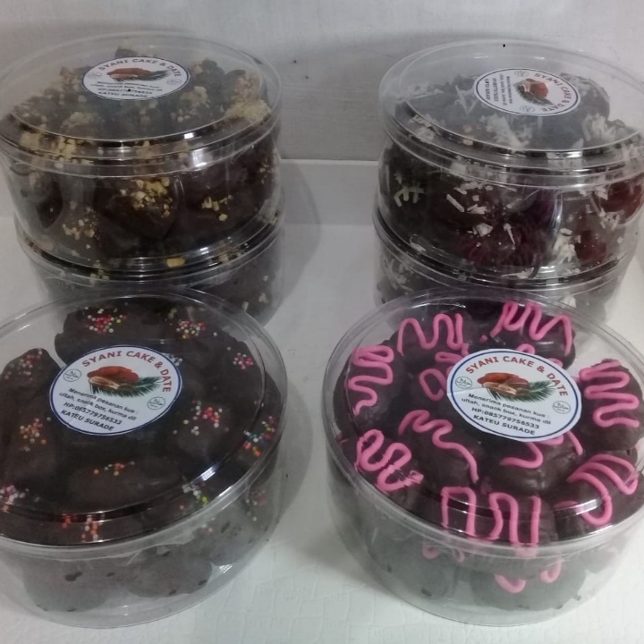 Kue Cokelat Kurma