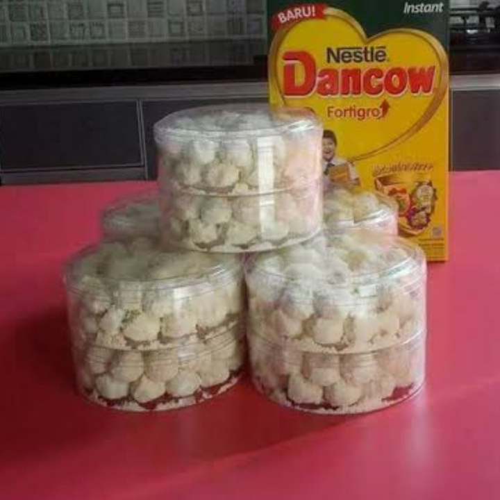 Kue Dancow Full Cream 2
