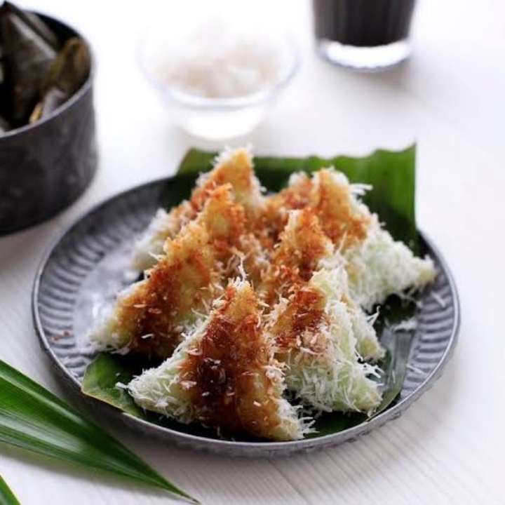 Kue Lupis Ketan