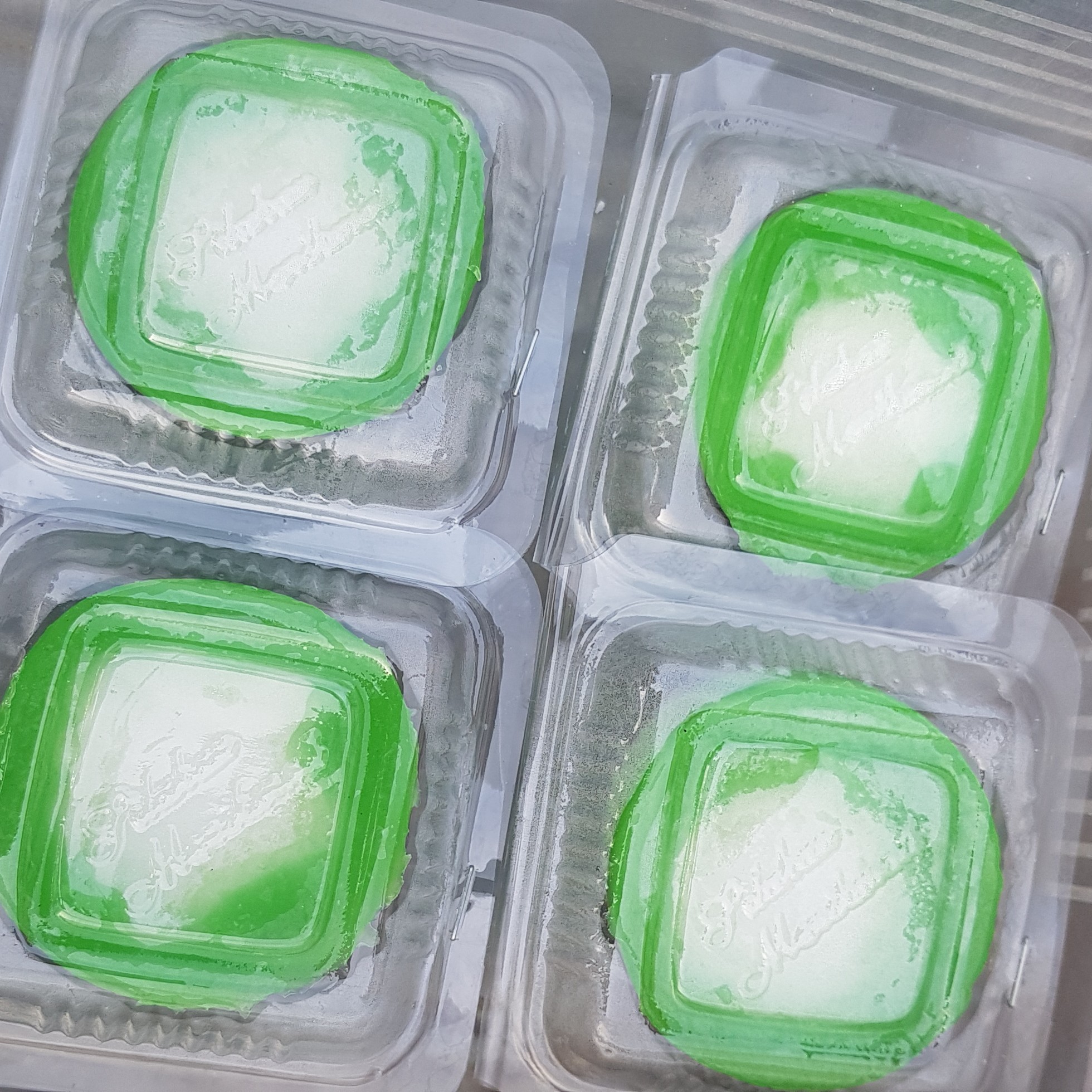 Kue Nona Manis