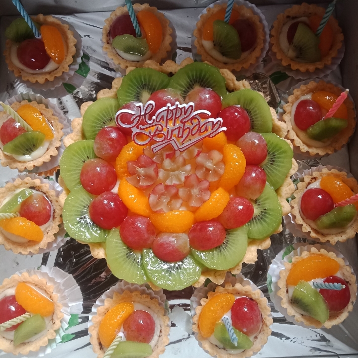Kue Pai Buah Untuk Ulang Tahun