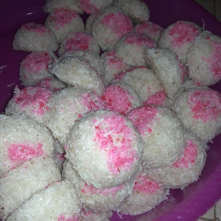 Kue Sengkulun