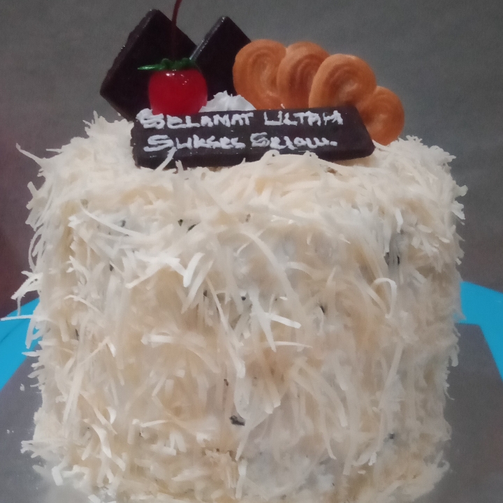 Kue Ulang Tahun 4