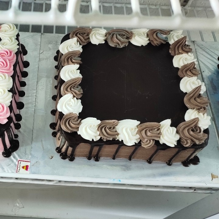 Kue Ulangtahun Besar