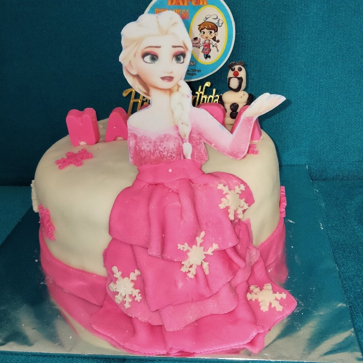 Kue Ultah Frozen 18x18 