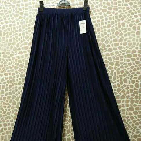 Kulot Plisket Navy Quinzha Shop