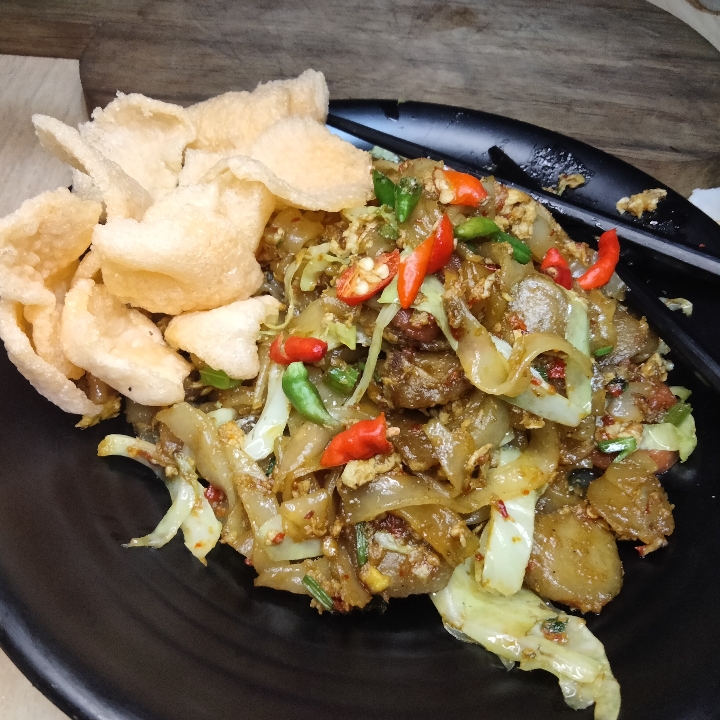 Kwetiau Goreng Ayam Baksos