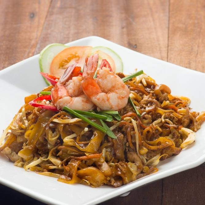 Kwetiau Goreng Baso Sosis