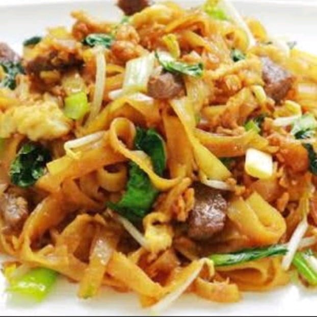Kwetiau Goreng Komplit