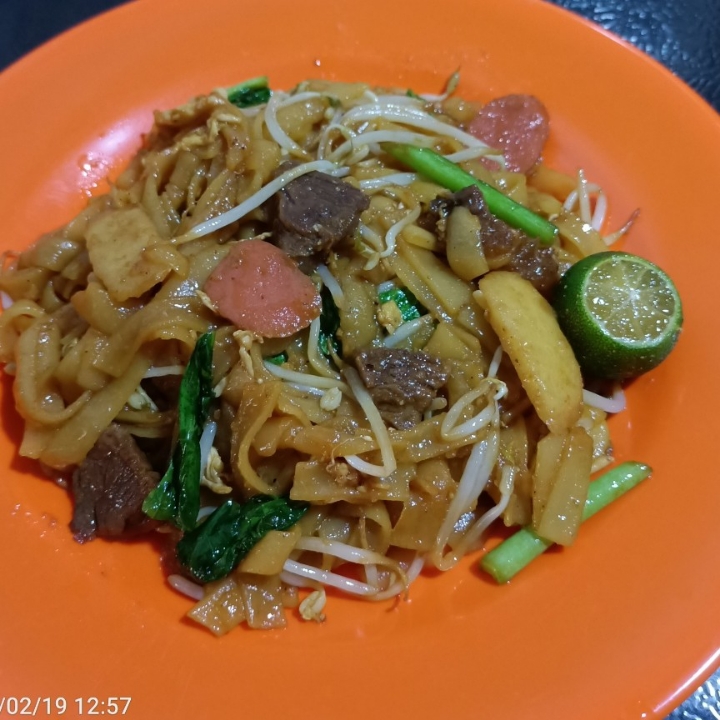 Kwetiau Goreng Special