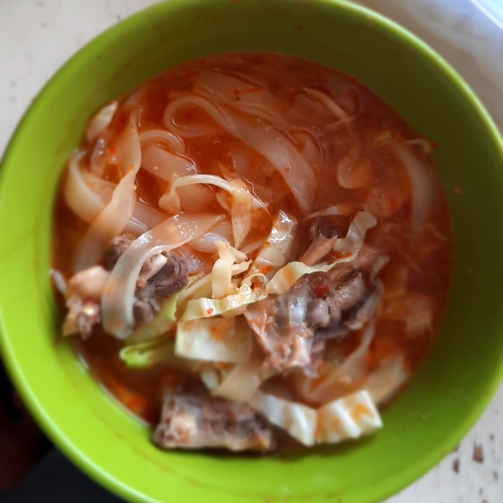 Kwetiau Tulang