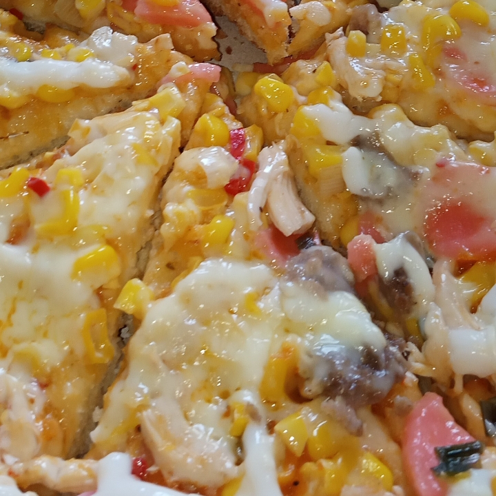 LA Pizza Daging Baso Sosis Jagung Mozzarella 2