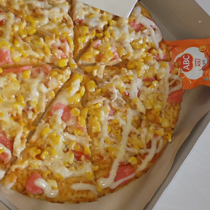 LA Pizza Daging Sosis Jagung Mozzarella