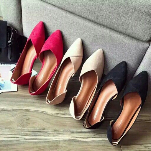 LOVA FLAT LEONIE