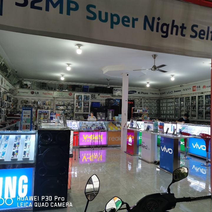 LUCKY CELLULAR SHOP 1 Phone And Gadget Accessories  2