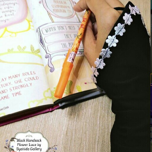 Lace Ring Handsock Black 