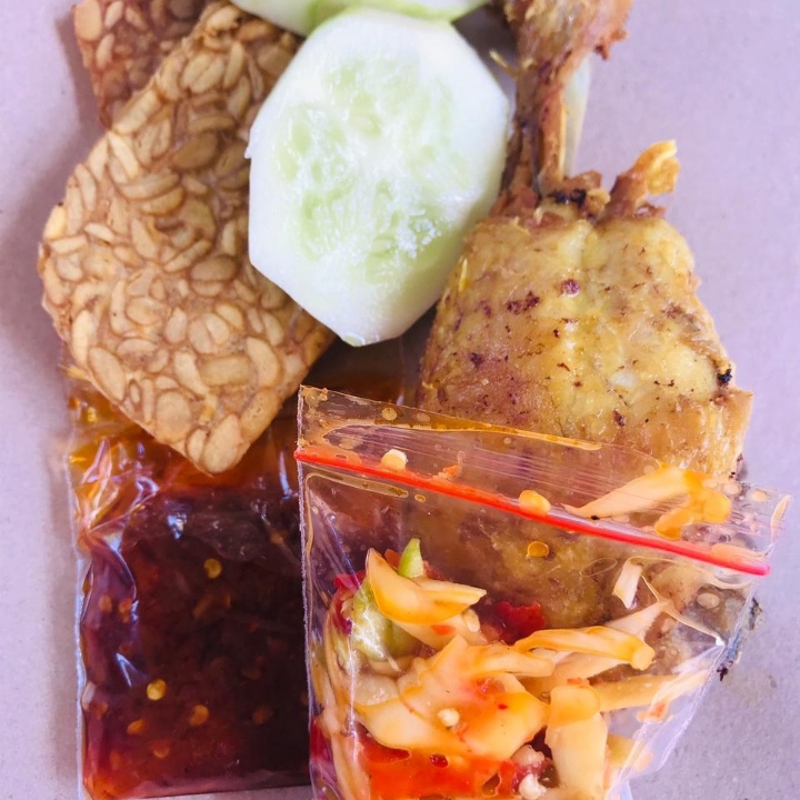 Lalapan Ayam