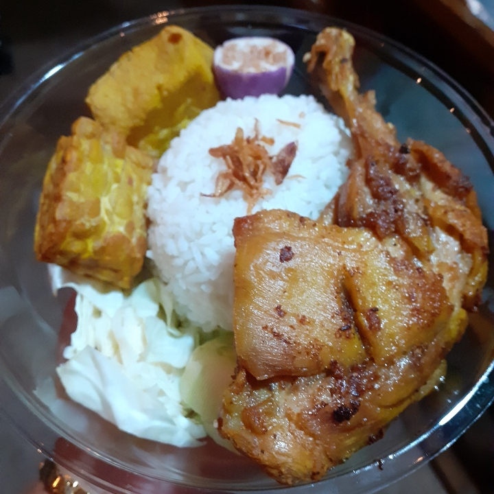 Lalapan Ayam