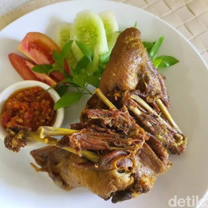 Lalapan Ayam Kampung