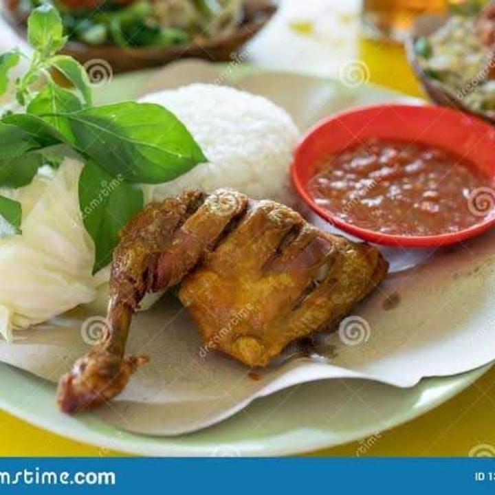 Lalapan Ayam Kampung