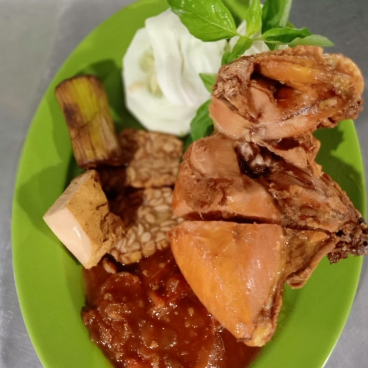 Lalapan Ayam Kampung Tanpa Nasi