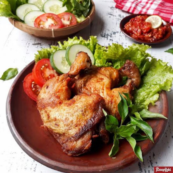 Lalapan Ayam Potong Sambel Uleg 