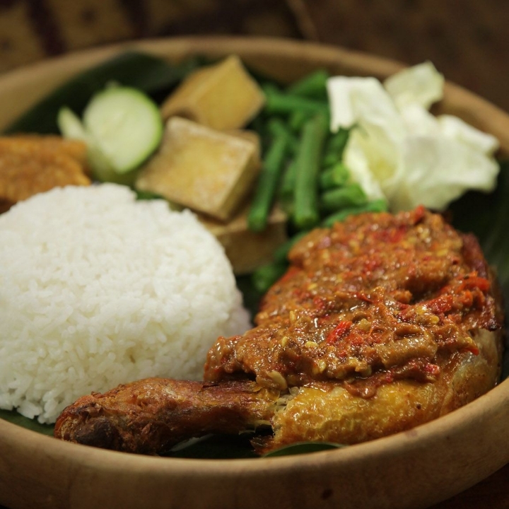 Lalapan Ayam Tanpa Nasi