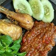 Lalapan Ayam Ukeb Hot