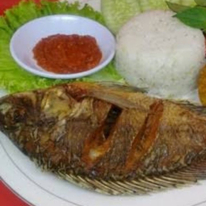 Lalapan Ikan 