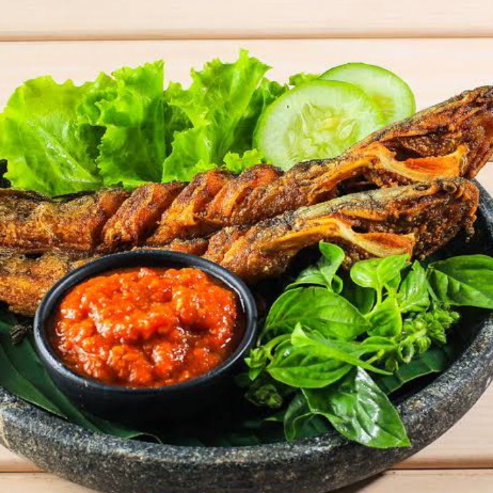 Lalapan Lele 
