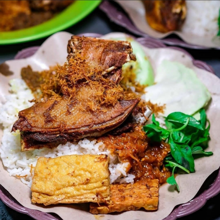 Lalapan Nasi Bebek