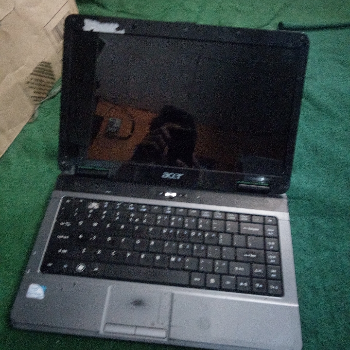 Laptop Acer 4732z