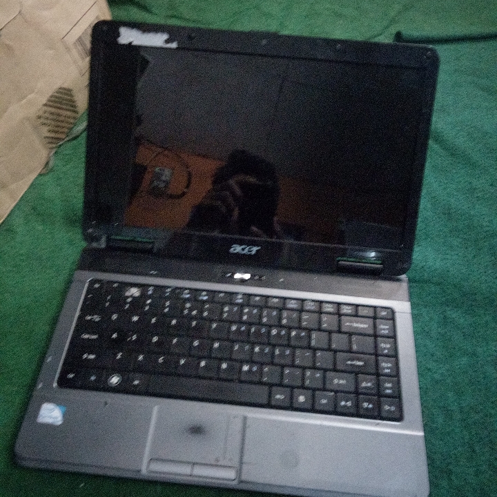 Laptop Acer 4732z