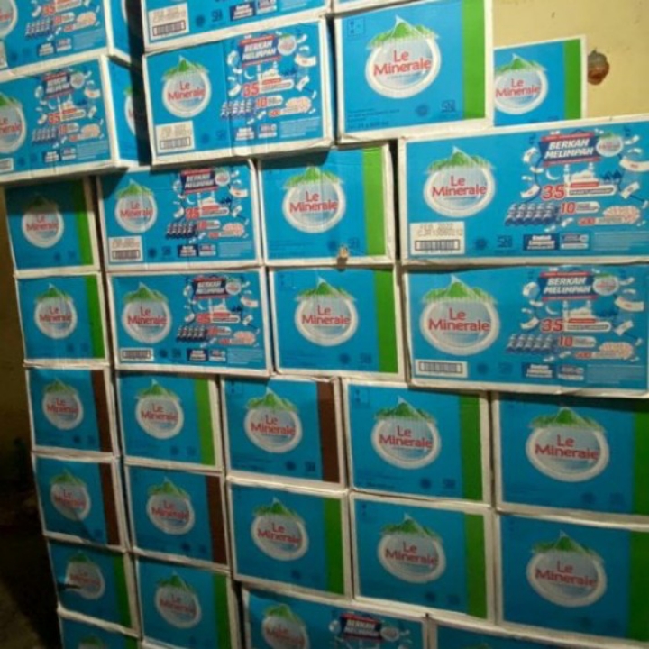 Le Minerale Botol 330Ml 1 Dus isi 24 Botol 3