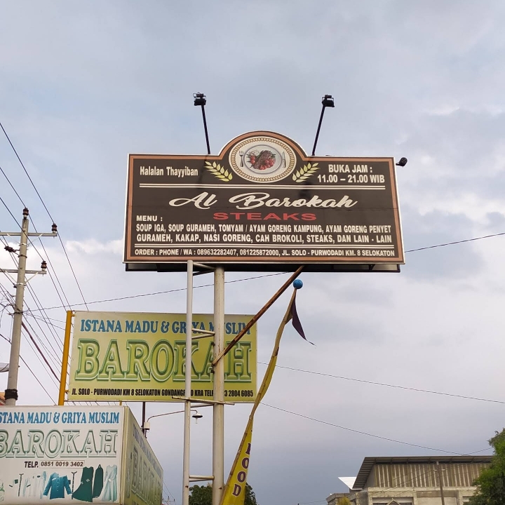 Lele Bakar Atau Goreng Plus Nasi