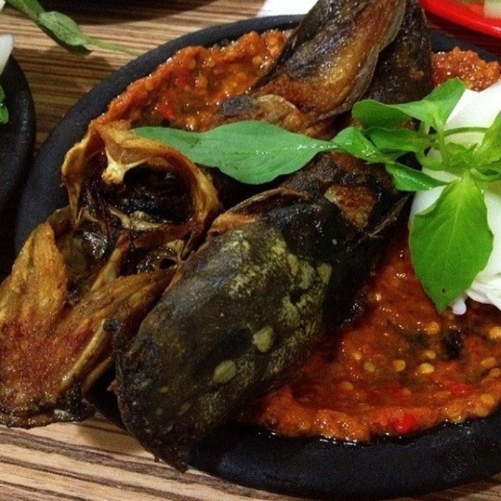 Lele Cobek Bakar
