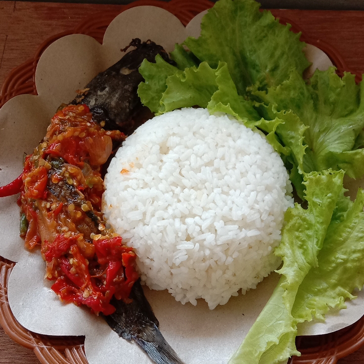 Lele Goreng Sambel Merah