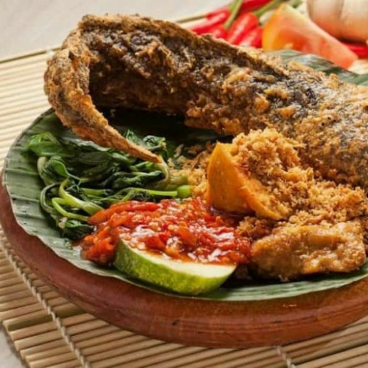 Lele Goreng Tanpa Nasi