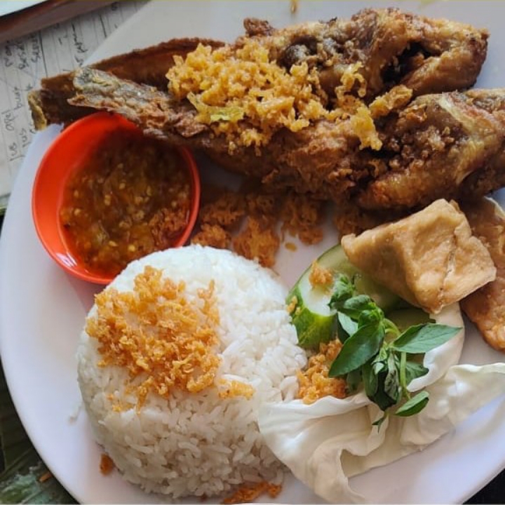 Lele Kremes Plus Nasi