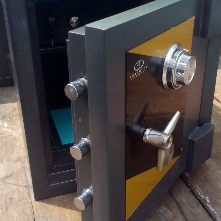 Lemari Besi Brankas Infinity Safe basic 1 3