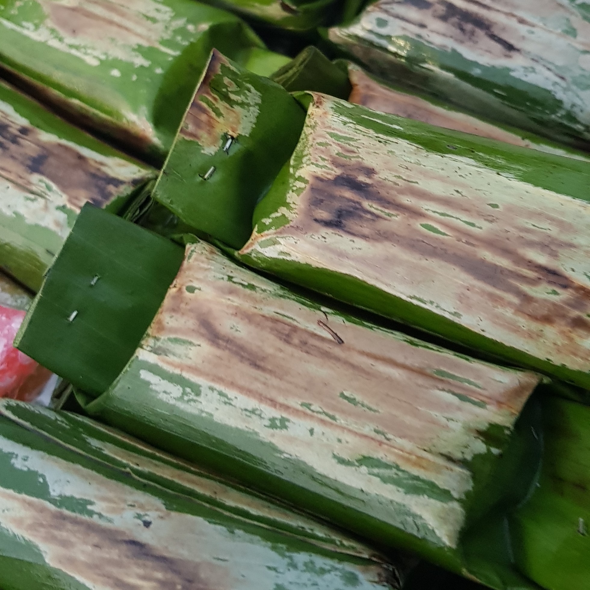 Lemper Isi Daging Ayam