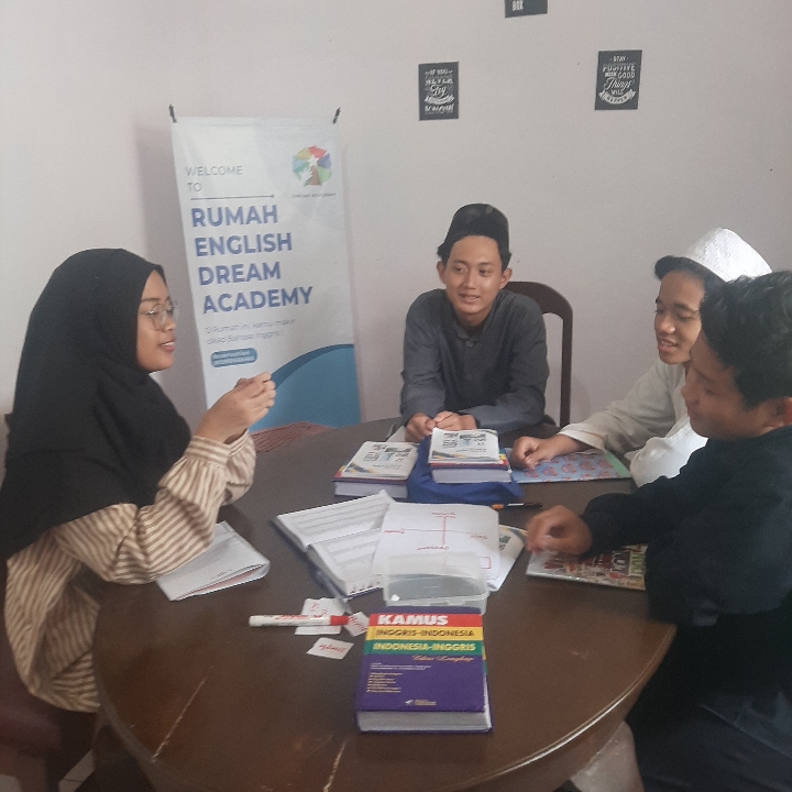 Les Bahasa Inggris Reguler 3 Bulan  5